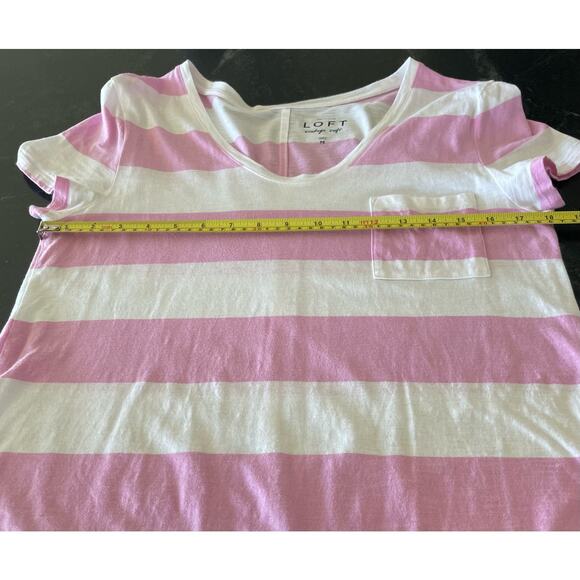 LOFT "VTG Soft " pink and white ladies v-neck tee. MEDIUM - Picture 5 of 7